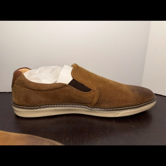 NWOB Johnston & Murphy McGuffey Perforated Leather Slip On Sneaker Brown Men 11M
